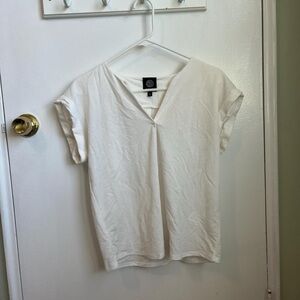Bobeau White Short Sleeve V-Neck Top